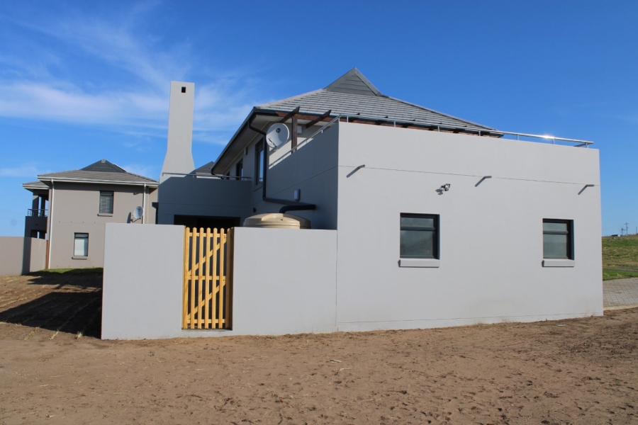 4 Bedroom Property for Sale in Kidds Beach Eastern Cape